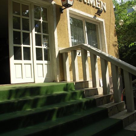 Carmen Pension บูดาเปสต์ ภายนอก รูปภาพ
