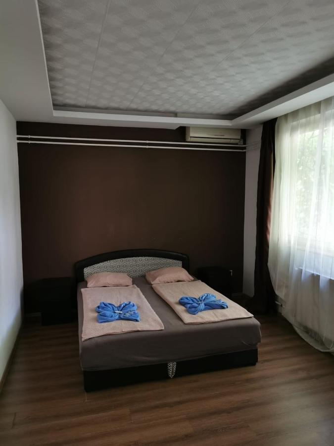 Carmen Pension บูดาเปสต์ ภายนอก รูปภาพ